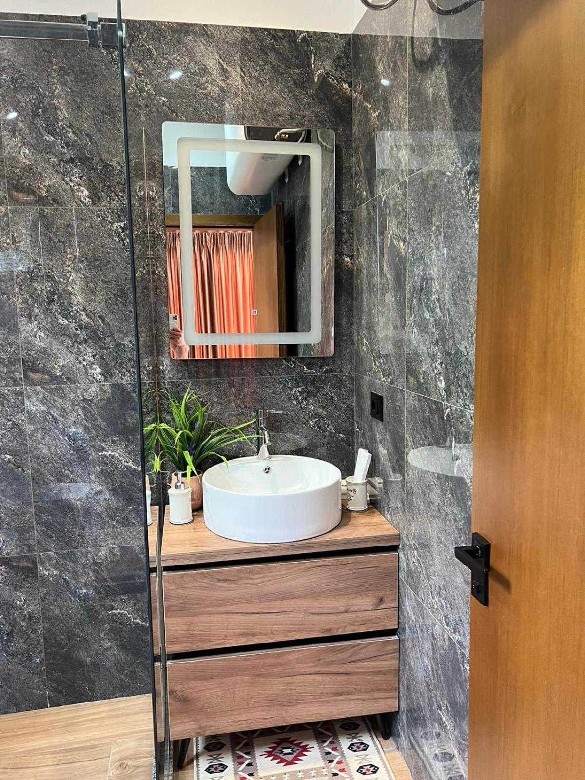 Villa Teverde Shkodër Esterno foto